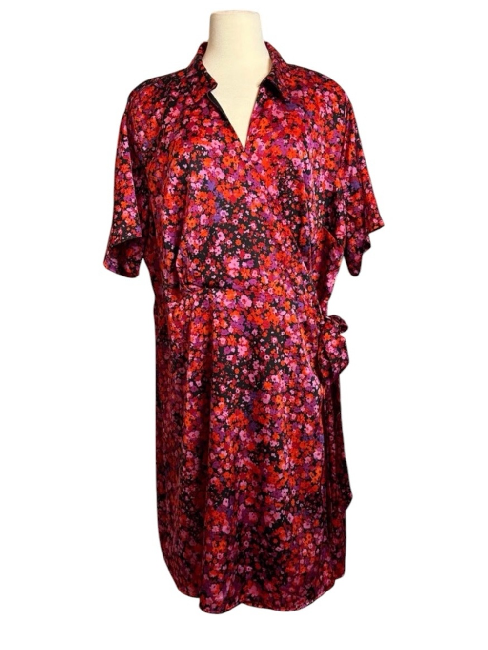 Vince Camuto Red & Pink Floral Satin Wrap dress 3x
